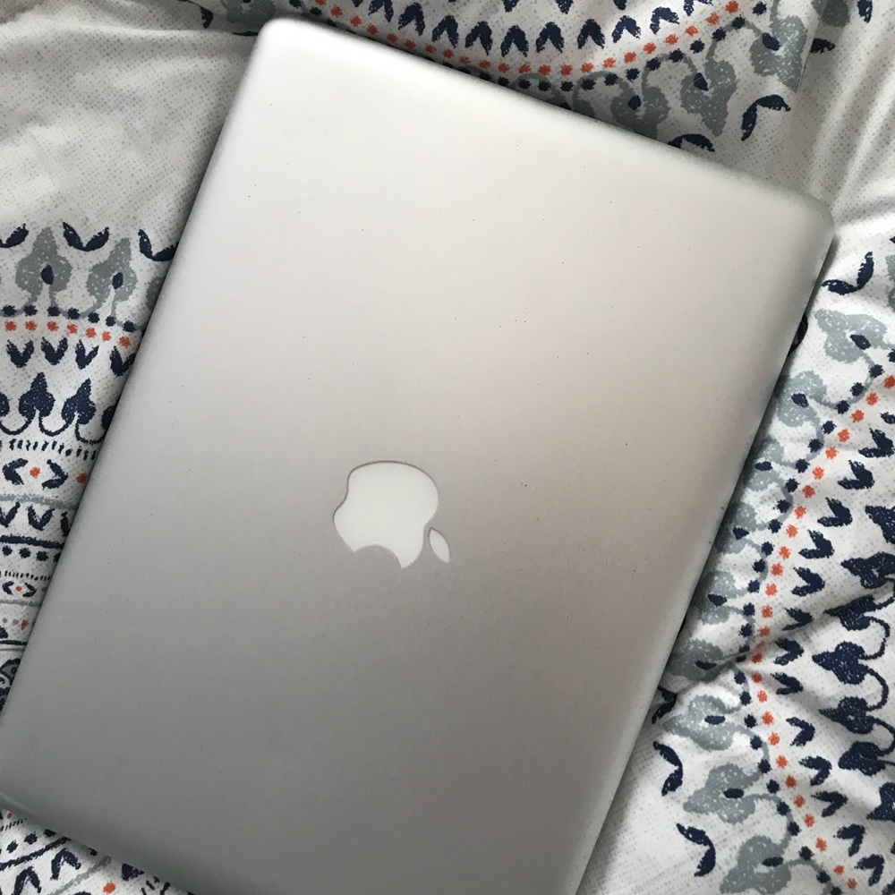 SOLD MacBook Pro 2012- works perfectly!!